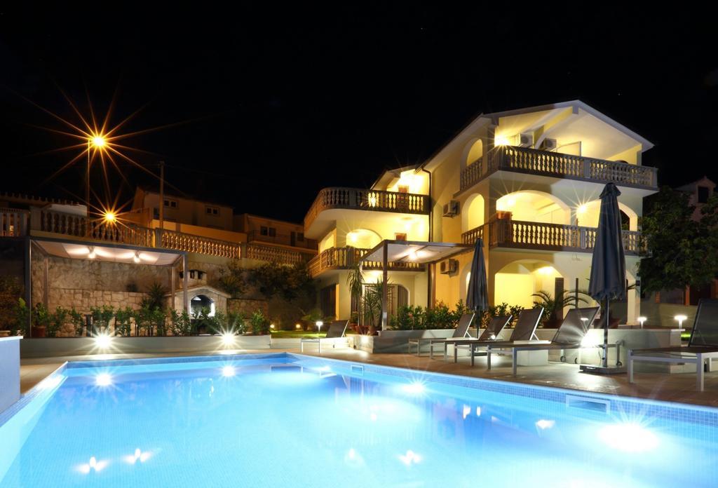 Apartments Bago Trogir Exterior foto